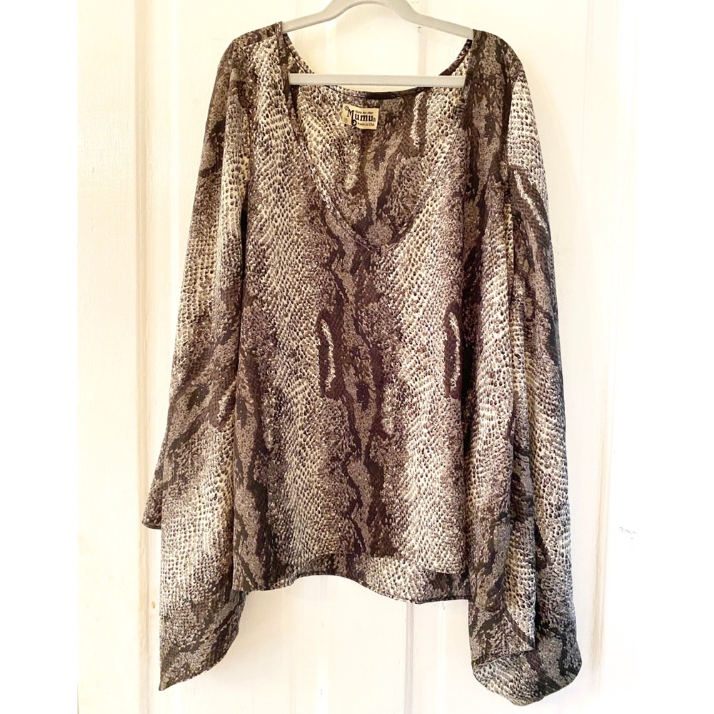 Show Me Your MuMu Snake Bell Sleeve Top
